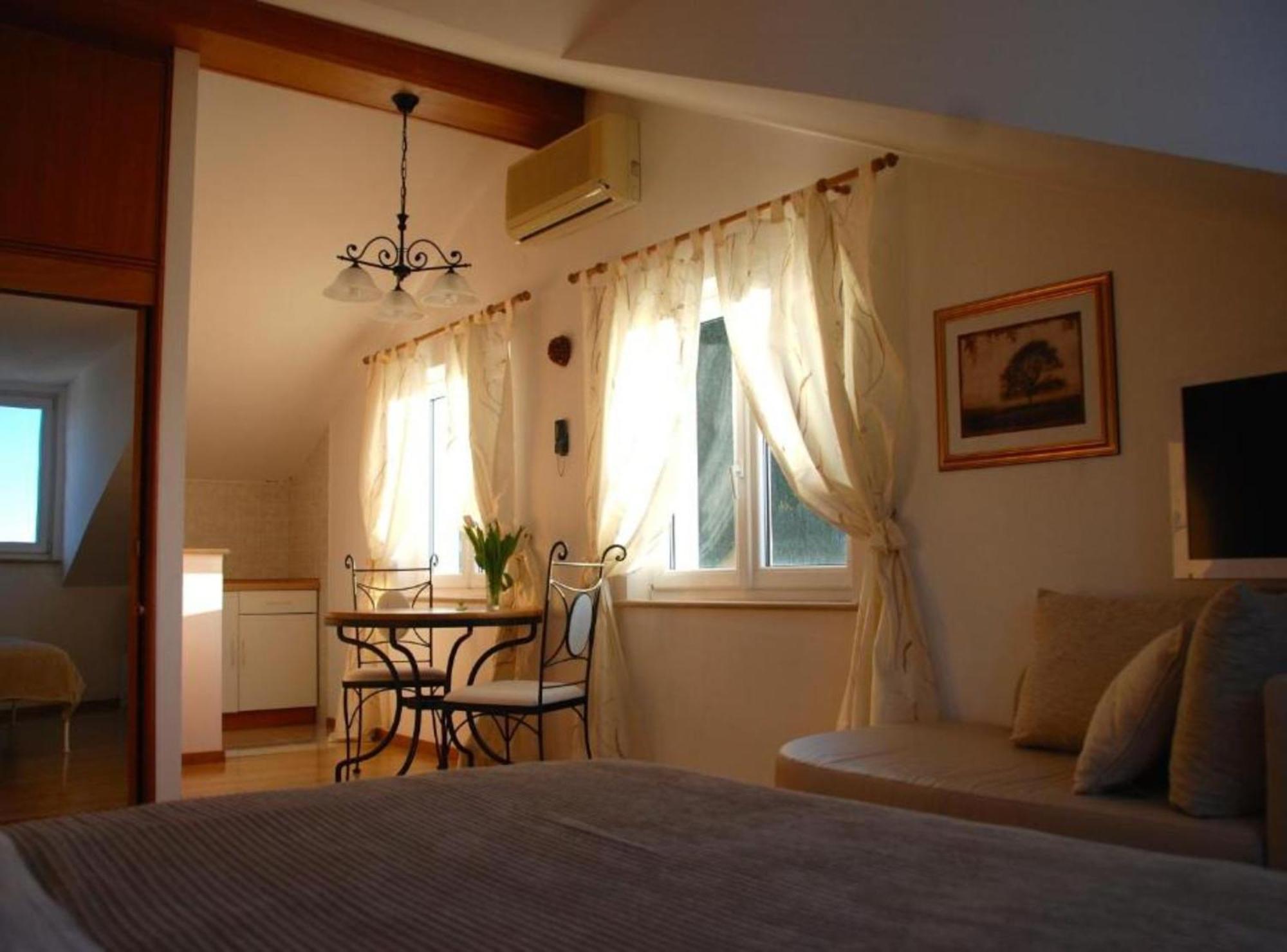 Villa Mediterranea มลินี ภายนอก รูปภาพ